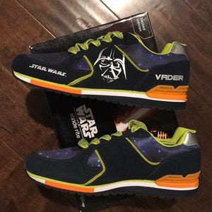 New Limited Edition Star Wars Sneakers 10 M Vader